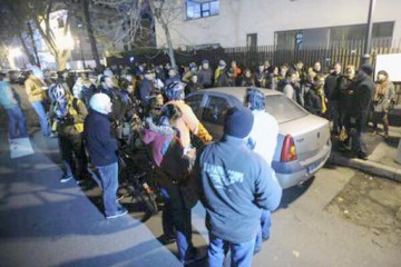Peste 200 de persoane au protestat în faţa sediului MAE